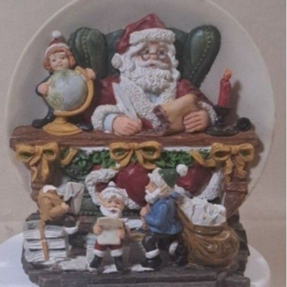 90s Vintage Revival "A Christmas Remembered Vintage" 1997 Santa Elves Figurine